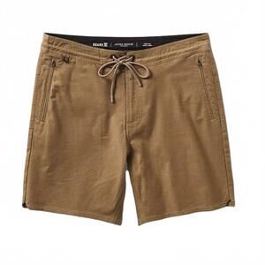 NEW ROARK men's layover travel shorts in dark khaki